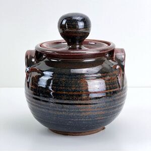 Vintage MCM Studio Pottery Stoneware Brown Jar Crock With Lid Signed Bonnie Wade